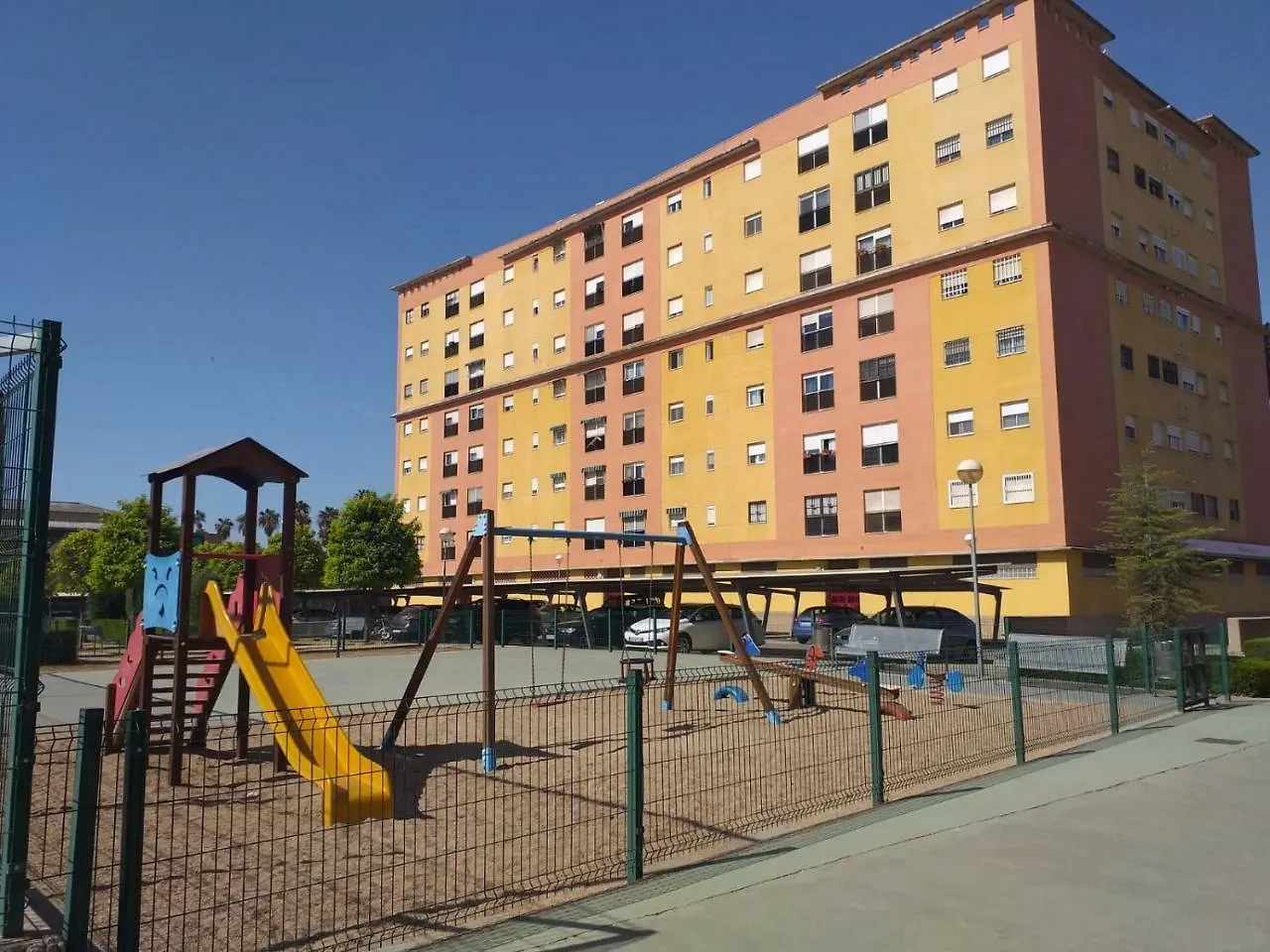 Apartamento Su Eminencia Sevilla Canovas 0*,  İspanya